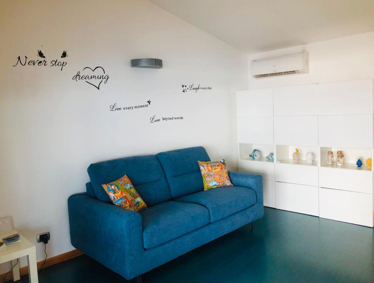 Ferienwohnung The Dream - Seafront Loft Giardini-Naxos Exterior foto