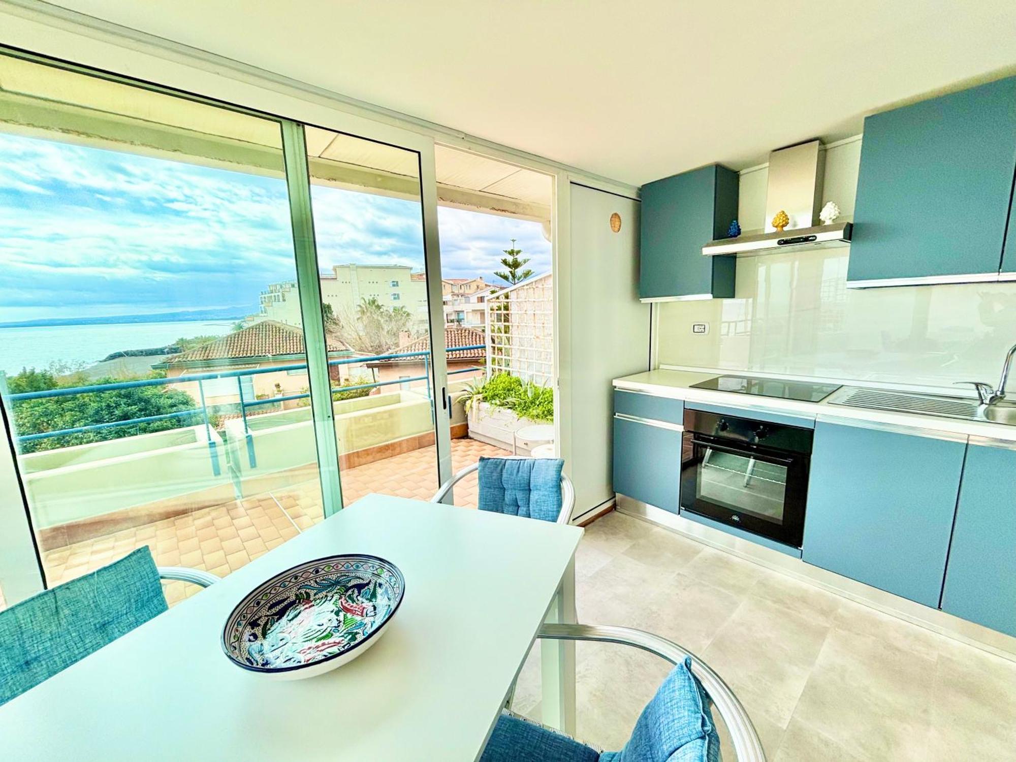 Ferienwohnung The Dream - Seafront Loft Giardini-Naxos Exterior foto